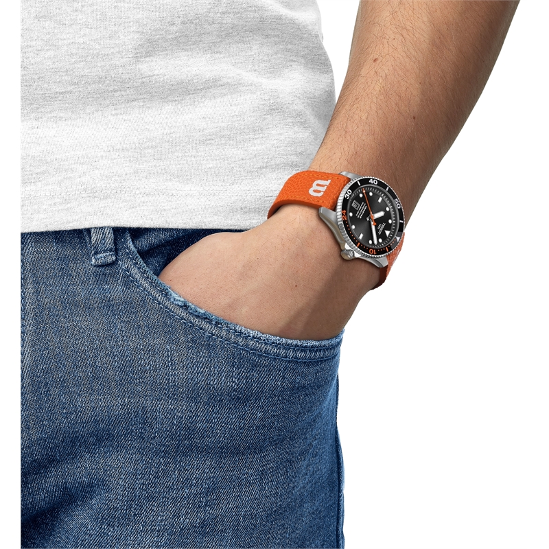 jpg-t120_807_17_051_00_wrist.jpg