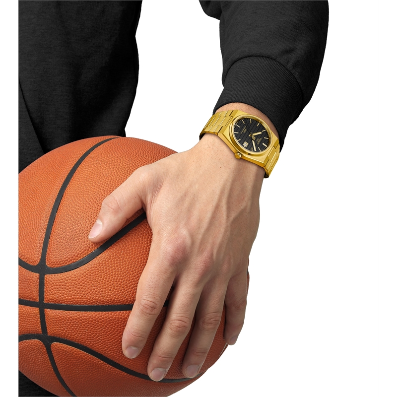 jpg-t137_407_33_051_00_wrist.jpg