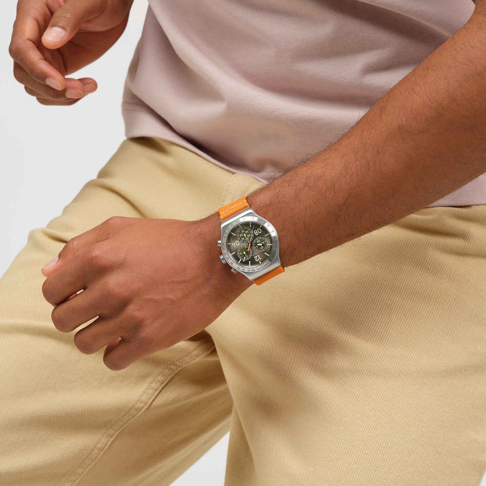 Swatch YVS101 Erkek Kol Saati